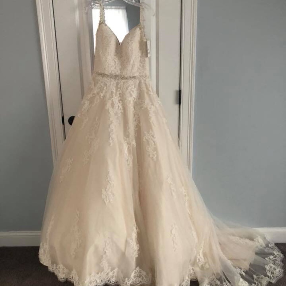 Wedding dress
